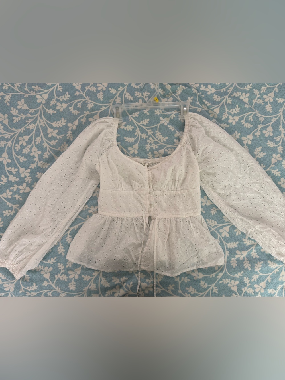 White Eyelet Puff-Sleeve Womenโs Top